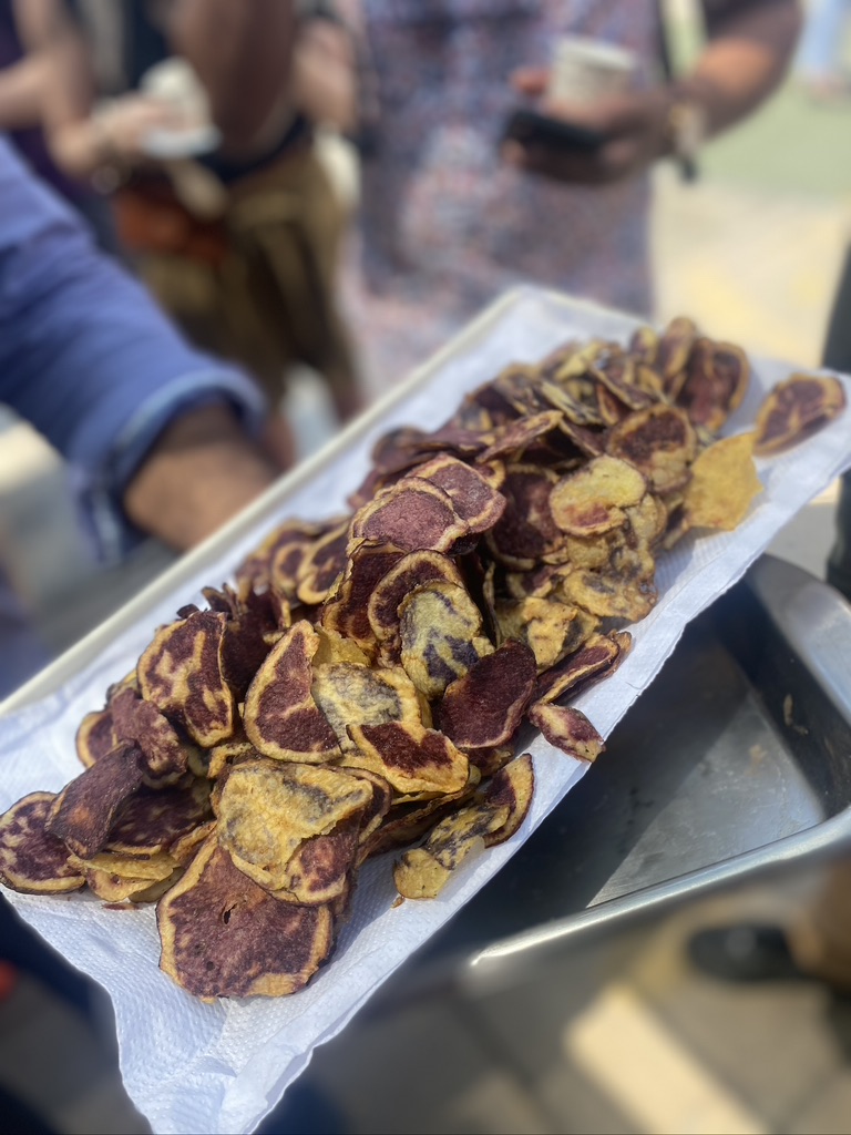 Chips in the Lima local market