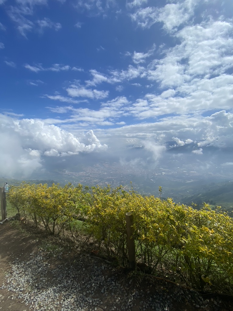 paragliding in Medellín 